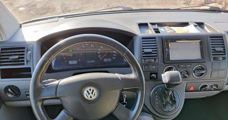 Volkswagen Caravelle cena 31500 przebieg: 352592, rok produkcji 2007 z Ząbki małe 466